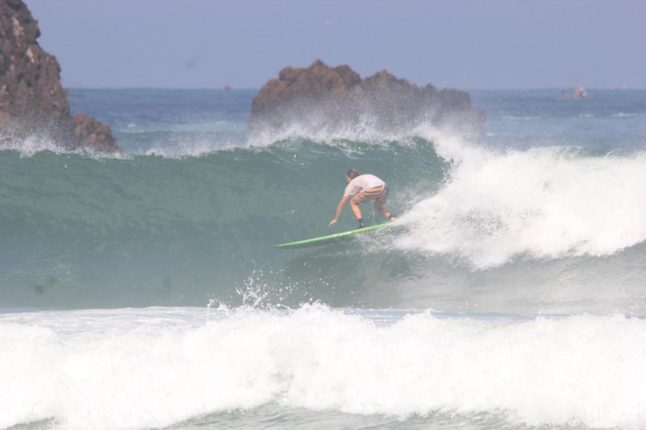 Big Daddy'S Surfcamp Lejlighed Pasanggaran Eksteriør billede