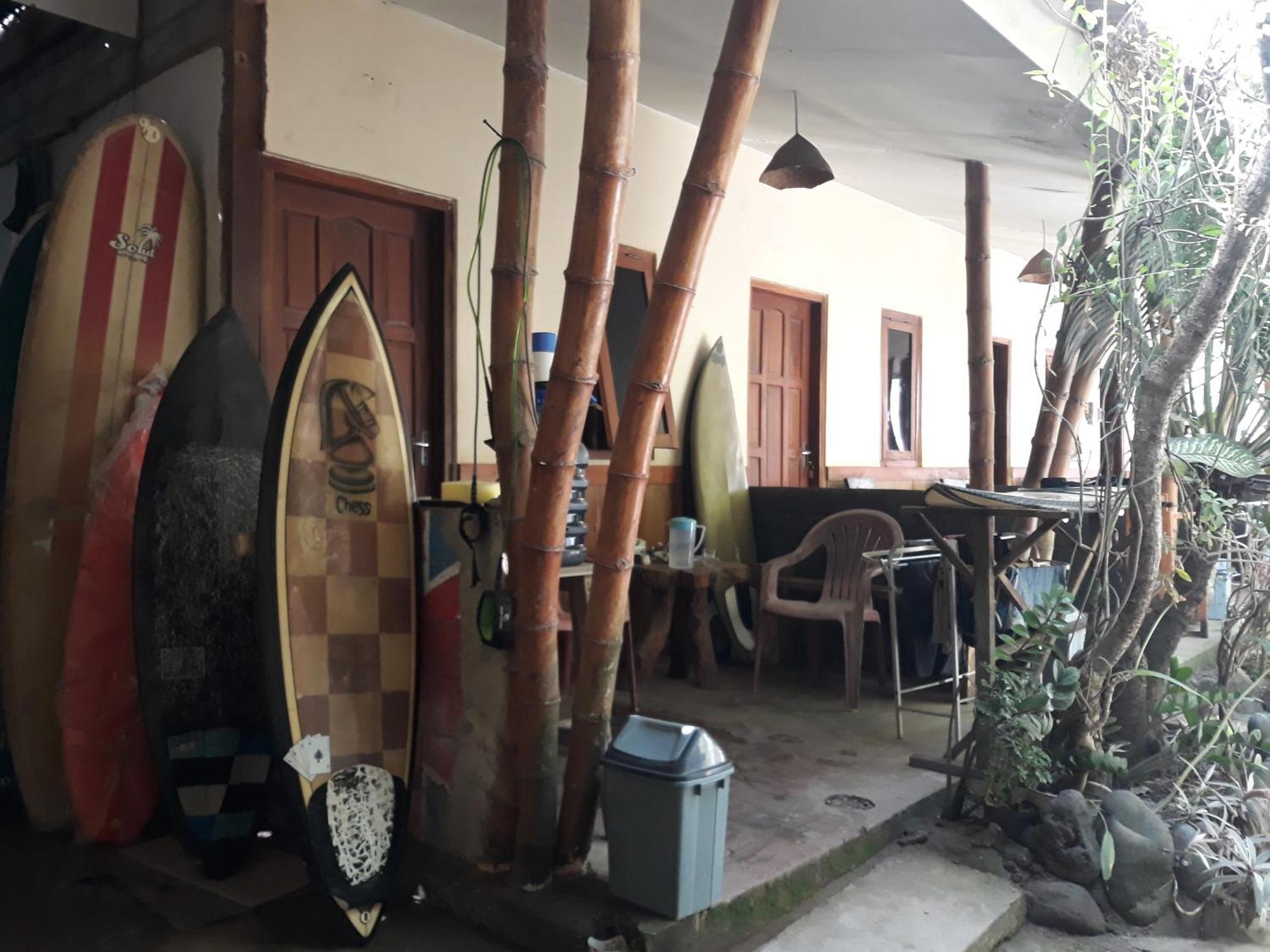 Big Daddy'S Surfcamp Lejlighed Pasanggaran Eksteriør billede