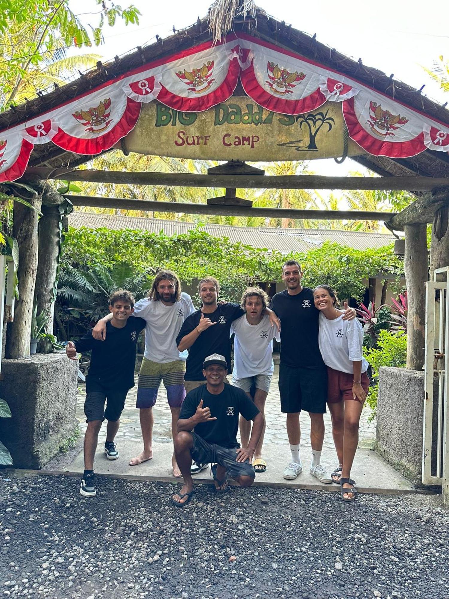Big Daddy'S Surfcamp Lejlighed Pasanggaran Eksteriør billede